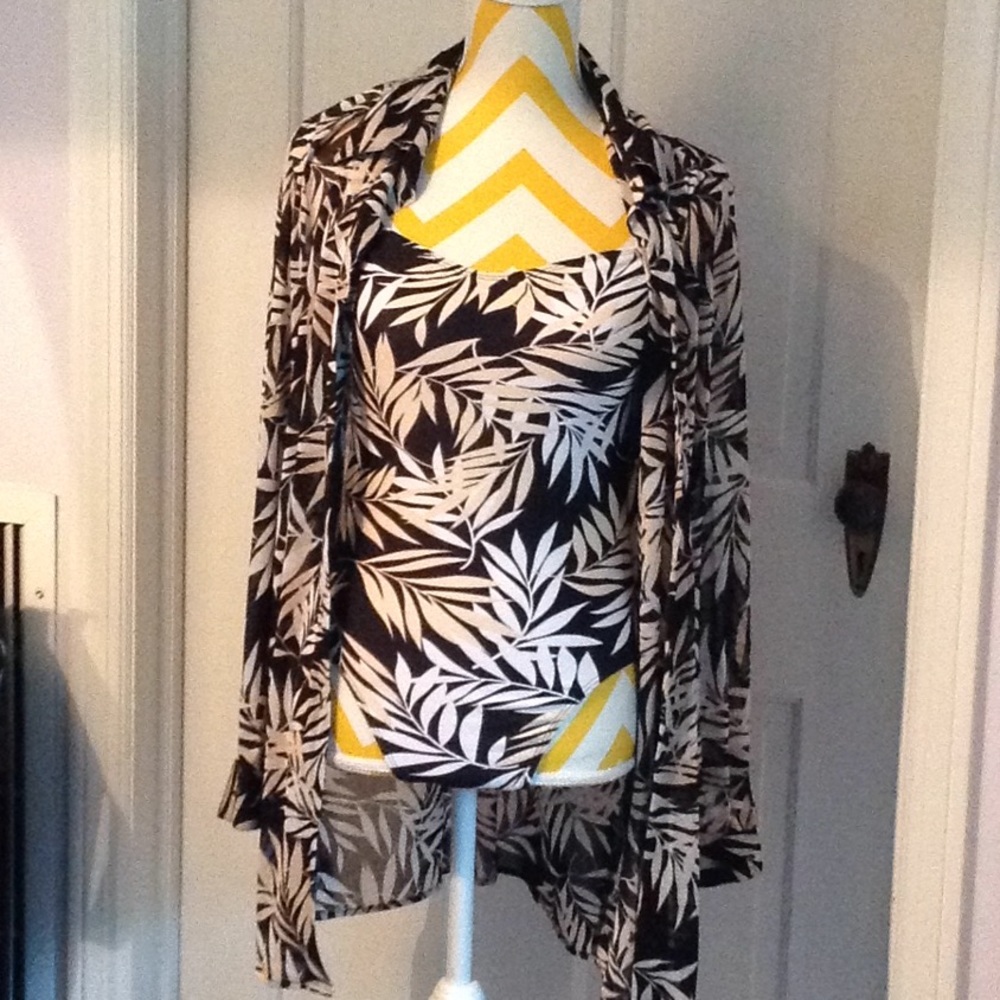 NWT One piece with matching cover all shirt. - Picture 5 of 8